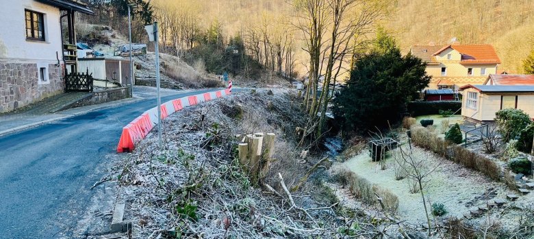 Blick auf den betreffenden Bauabschnitt der K 31 in Hüttensteinach